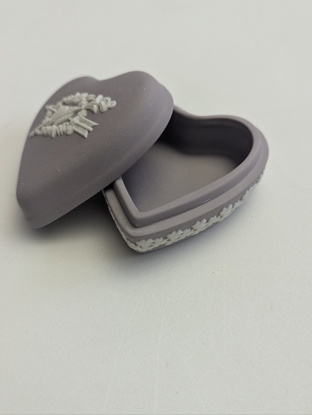 Wedgewood Jasperware Trinket Heart Lavender